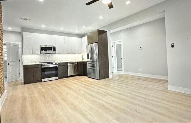 7661 N Rogers Ave Unit 1