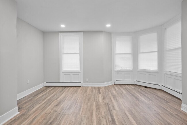 196 Smith St Unit 1