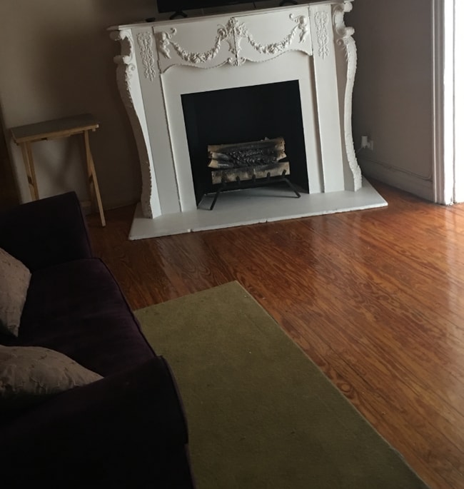 Photo - 2566 Pearsall Ave Unidad Walk-in