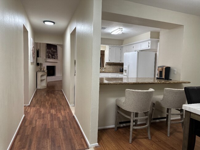 Photo - 36 N High Oaks Cir