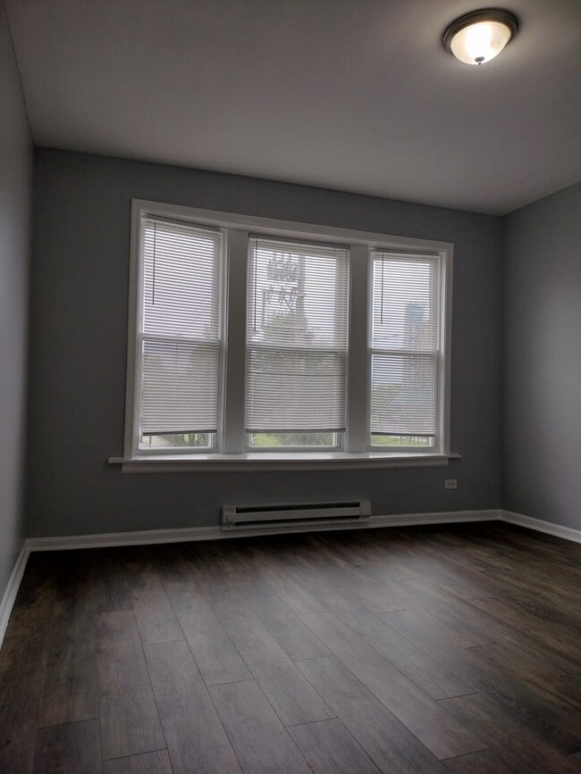 Photo - 6601 S Green St