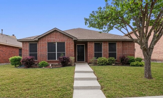 Photo - 2807 Lakefield Dr