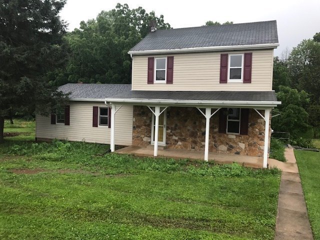 $1400 Farmhouse Palmyra 4 bedroom 1.5 bath - $1400 Farmhouse Palmyra 4 bedroom 1.5 bath