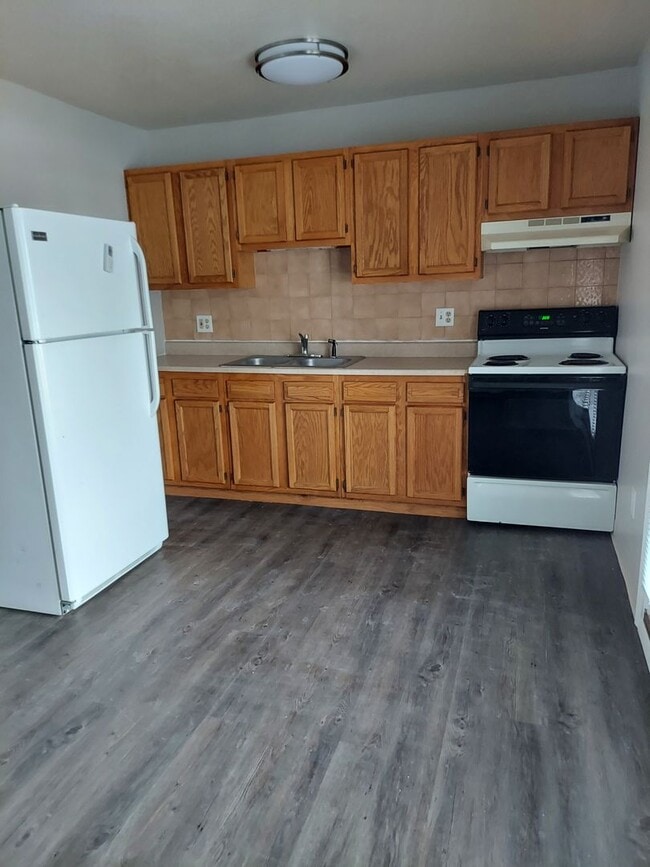 Photo - Gratiot Center Apartments