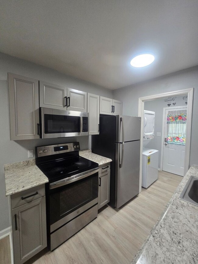 Photo - 755 Burcale Rd