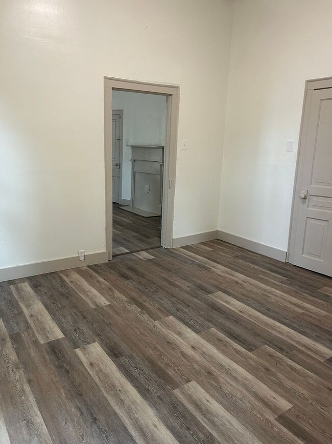 Photo - 113 E Church St