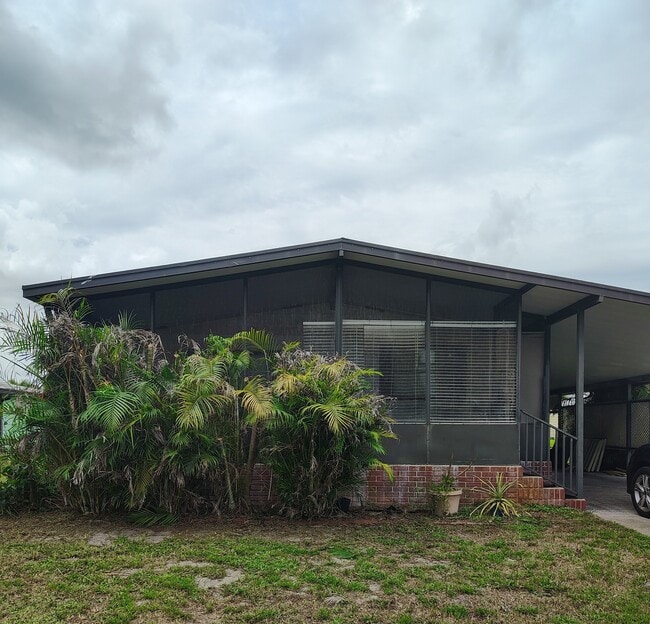 Building Photo - 504 Susan Dr