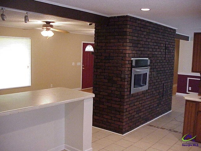 Photo - 317 Gilchrist Dr