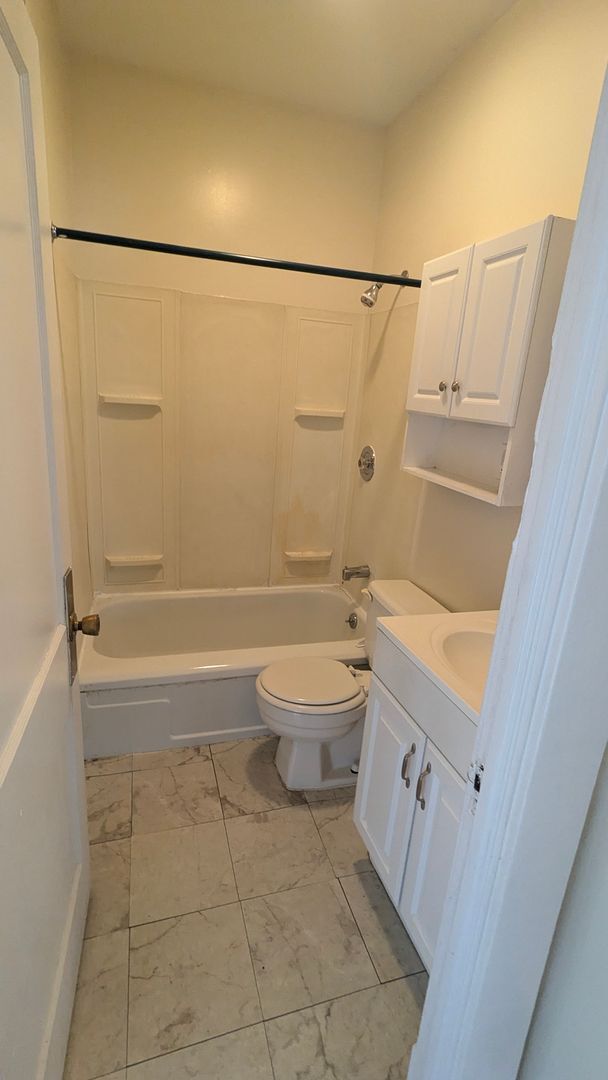 Photo - 1281 Clifton Prado Unidad Up