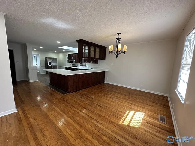 Photo - 2712 Garvin Rd NW