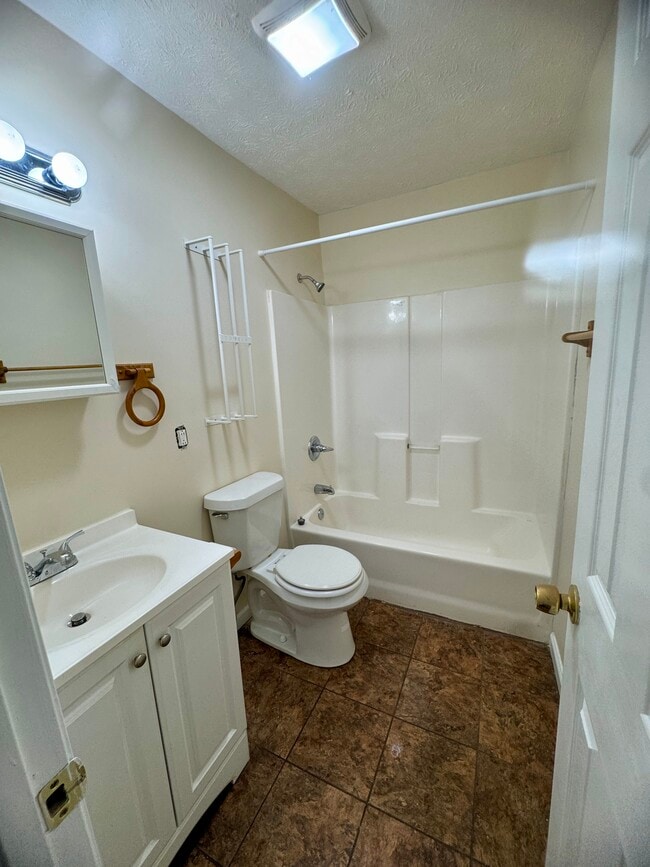 Photo - 606 W Sullivan St