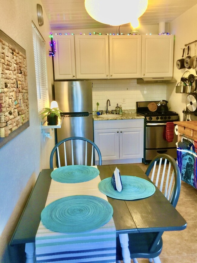 Photo - 2766 Island Ave Unit The Blue Door 2766 B