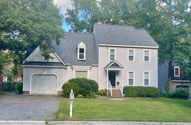 Front of house - 1407 Walton Bluff Terrace House