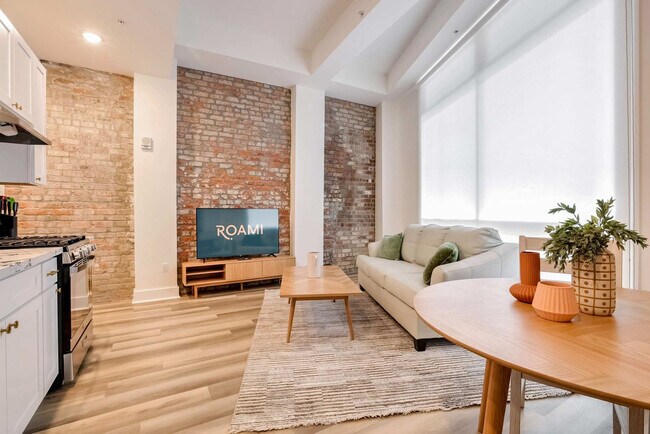 Building Photo - 1050 Annunciation St Rental