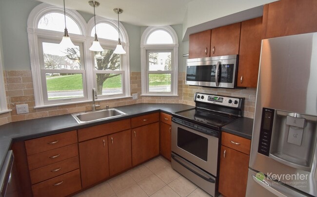 Building Photo - Spacious 2-Bed, 2-Bath Condo in Mill Ridge Community