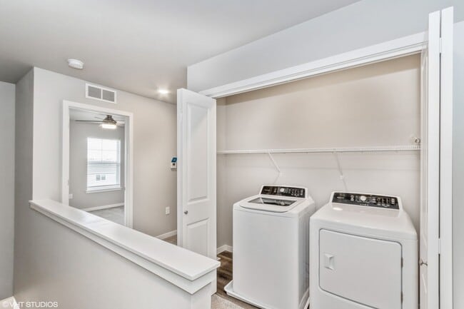 Photo - Big Ben Townhomes | Modern Living with Everyday Convenience