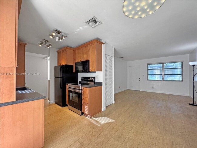Photo - 2236 Jackson St Unidad 4