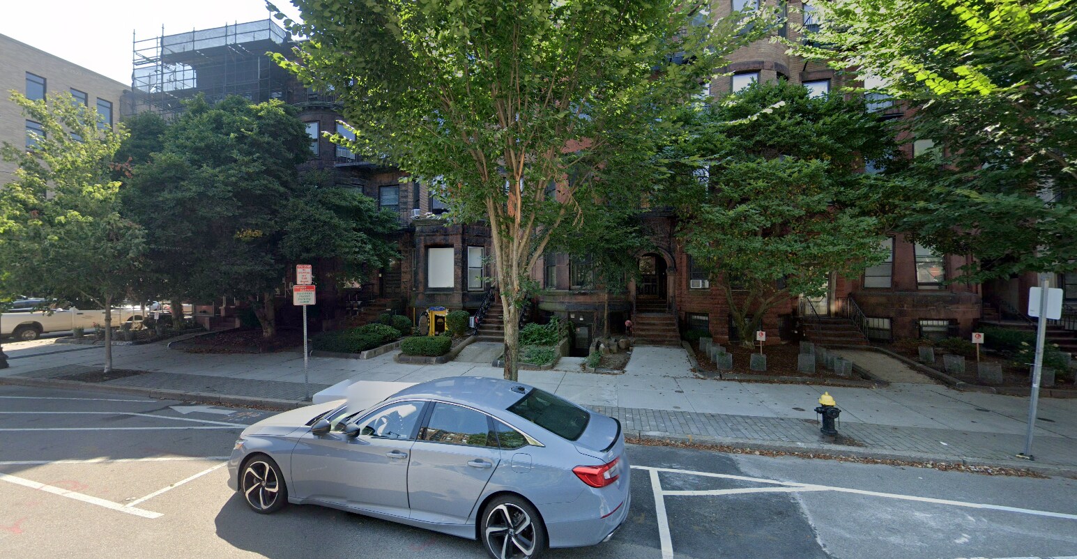 Photo - 849 Beacon St