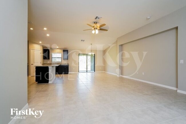 Photo - 2916 45th St W