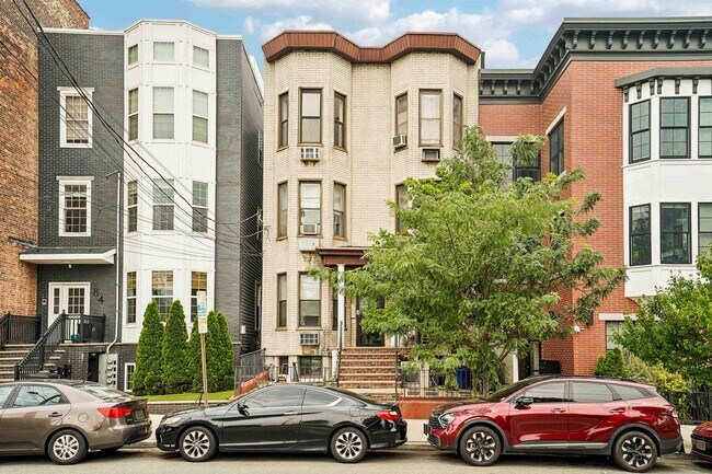 82 Manhattan Ave Unidad 6