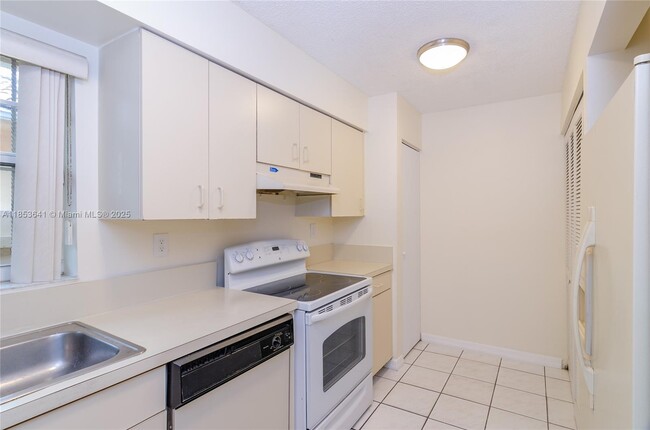 Photo - 3373 SW 28th Terrace