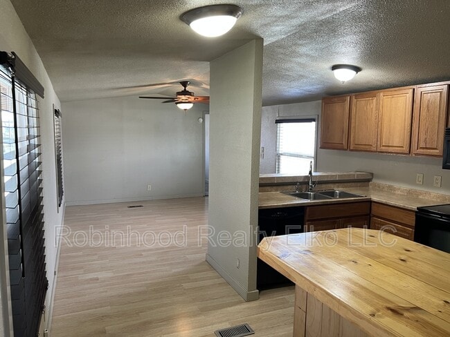 Photo - 1288 Stitzel Rd