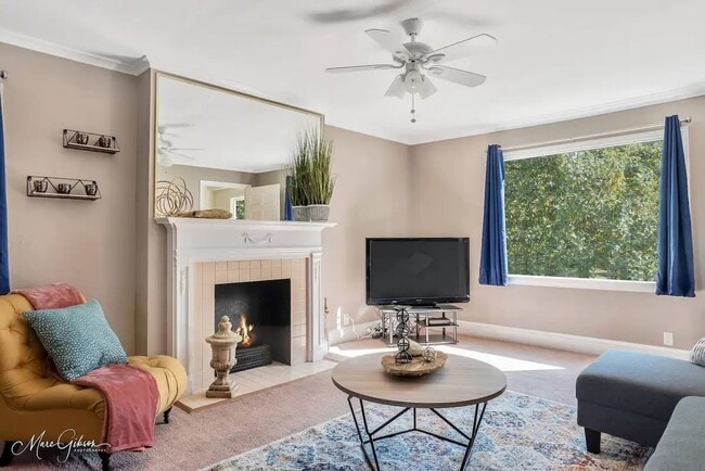 Photo - Fully Furnished All Bills Included - 2 bed...
