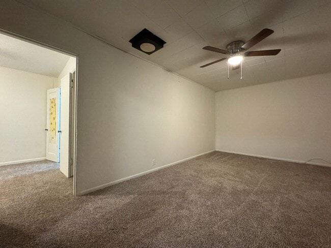 Photo - 640 Juniper St