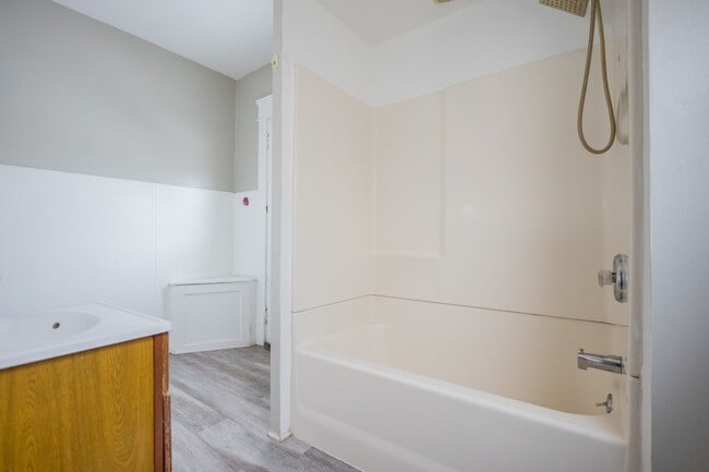 Photo - 1022 19th St NW Unit 2