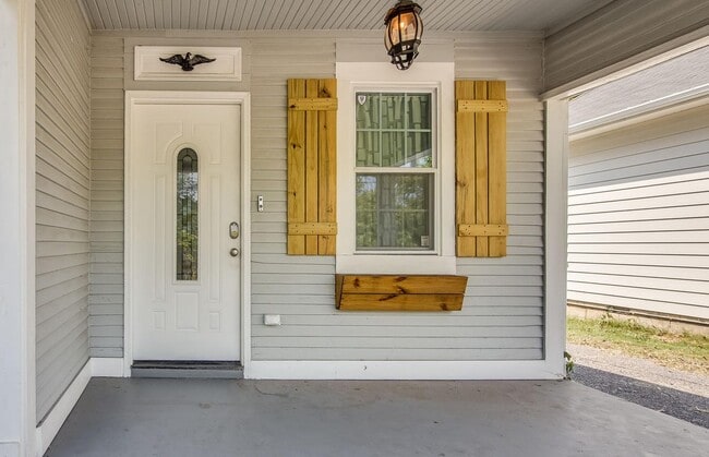 Photo - 112 Lucile St