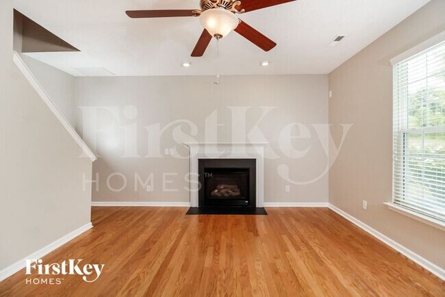 Photo - 6161 Glen Way Dr