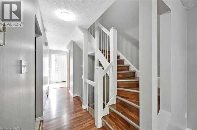 Photo - 6530 Glen Erin Dr