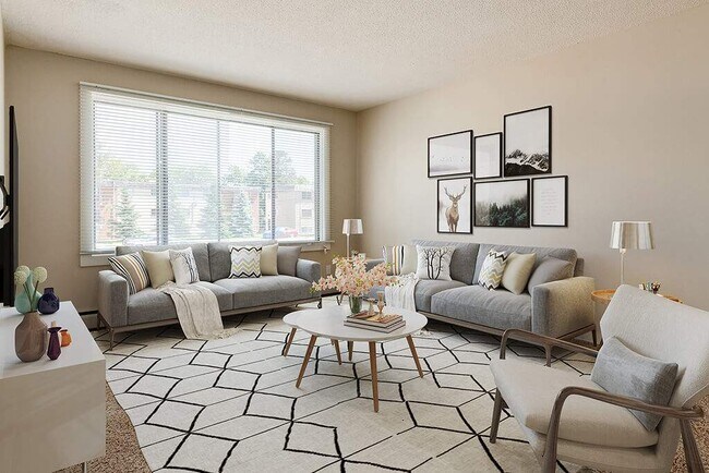 Building Photo - Charles Manor