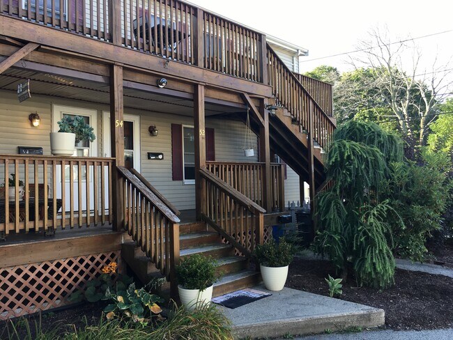 Photo - 52 Summer St Unidad 52-A