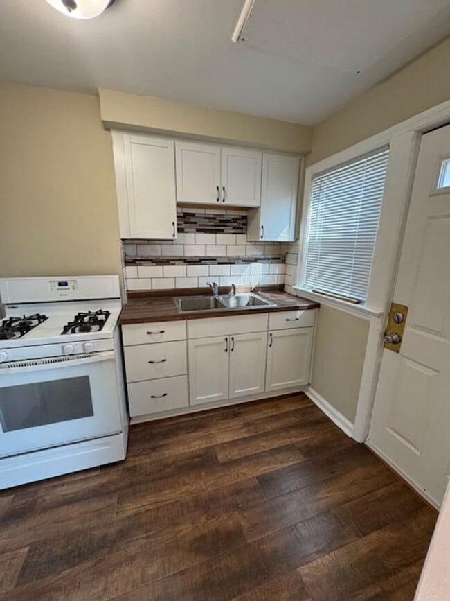 Photo - 2215/2217 Hecker Ave Unit 2215