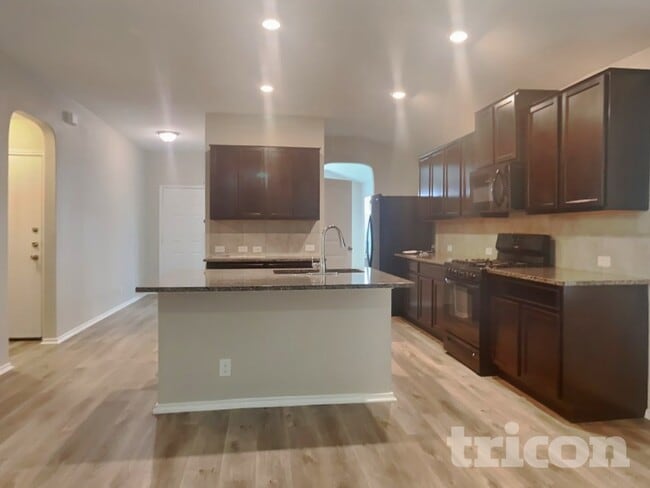 Photo - 8119 Sleepy Brook