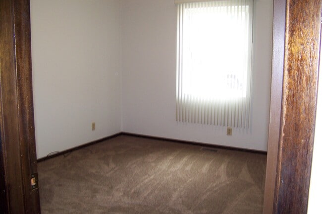 Photo - 2213 Stoneybrook Rd