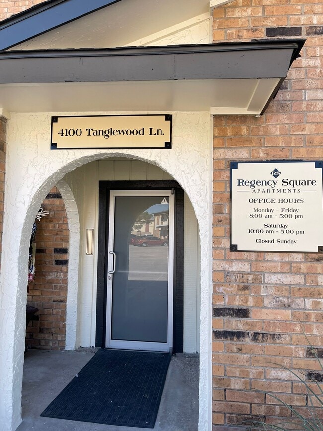 Regency Square Apartments