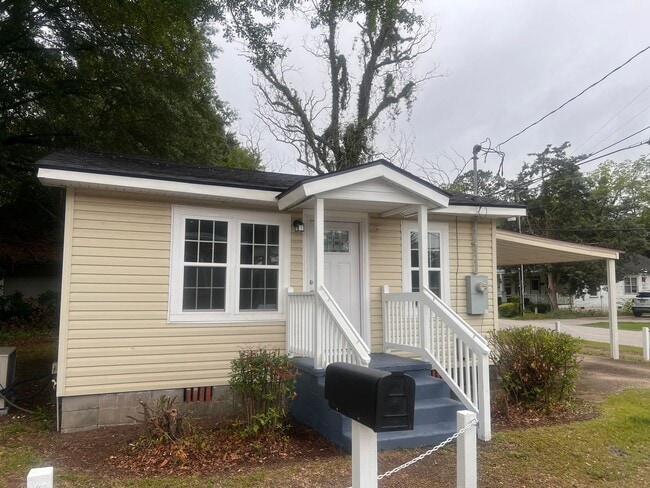 One Bedroom /One Bath House - One Bedroom /One Bath House