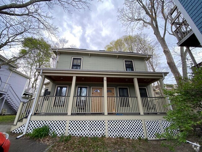Building Photo - 15 Oakdale St Unit 1 Rental