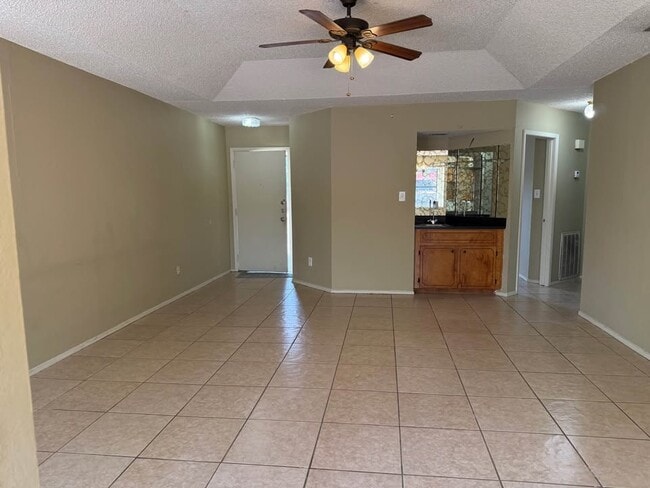 Photo - 2029 Mynah Ave