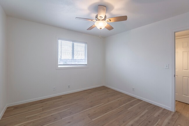 Photo - Cuming St Apartments