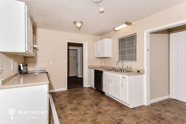 Photo - 3113 Evergreen Dr
