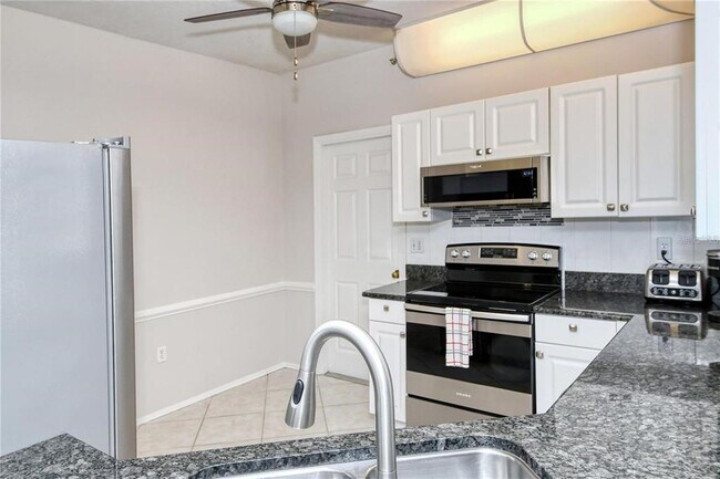 5414 Fair Oaks St Unidad 10-D
