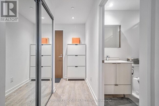 Photo - 1928 Lake Shore Blvd W Unit 2503