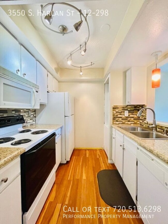 Photo - 3550 S Harlan St