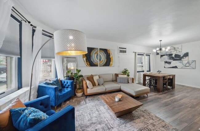 Photo - 152 W 30th St Unit 1