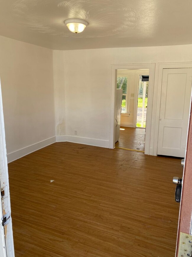 Photo - Center Street