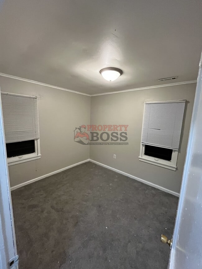 Photo - 2227 Georgia St