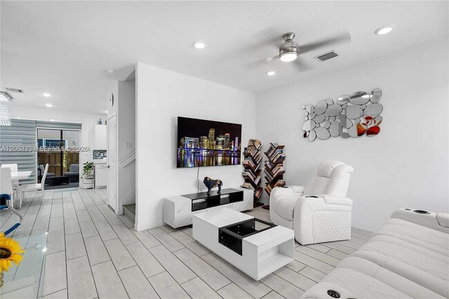 Photo - 1042 SE 23rd Terrace